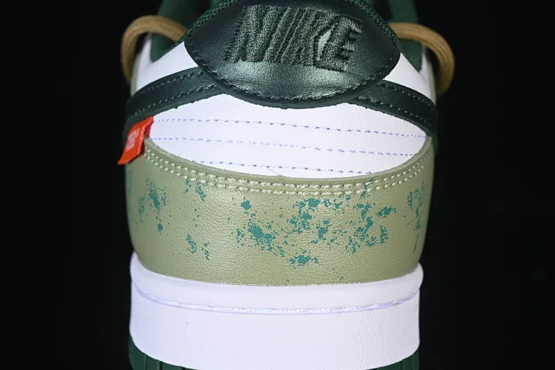 All categories Nk SB Dunk Series Nk SB Dunk Low High-end customized low-top sneakers Nike SB Dunk Low white and green straps low-top casual sneakers DD1391-100